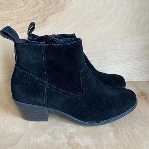 vionic booties wide width
